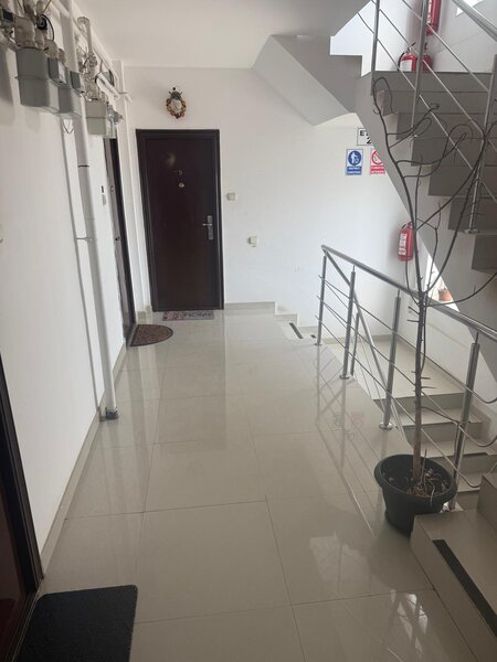 Aparatorii Patriei, str. Dealu Bistrii, apartament 2 camere 72 mp.